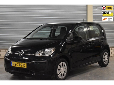 Volkswagen Up! 1.0 BMT move up! + Apple