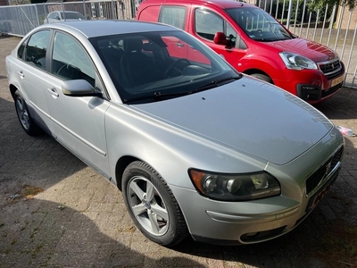 Volvo S40 2.4 Momentum (bj 2004)