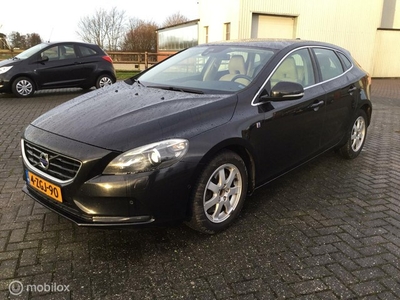 Volvo V40 2.0 D4 Ocean Race Business R Design 140 kw/ 190pk