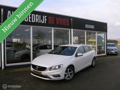 Volvo V60 2.0 D3 R-Design