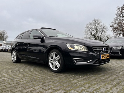 Volvo V60 2.4 D6 AWD Plug-In Hybrid Summum Aut. *PANO