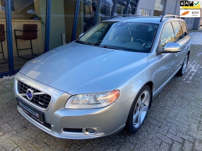 Volvo V70 2.0 T5 R-Design Automaat 240PK LEER / XENON / PDC