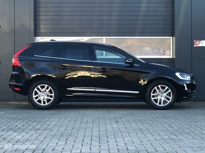 Volvo XC60 2.0 D3 FWD Summum Geartronic-8 Xenon Nav PDC Leer