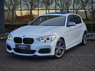 BMW 1-serie M135i xDrive |OPENDAK|H&K|STUUR/STOELVERW