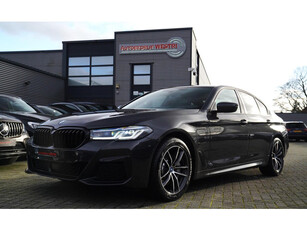 BMW 5-serie 530e High Executive xDrive | M-pakket | BMW Assisted Drive | Sfeerverlichting | Camera | Dealer onderhouden |