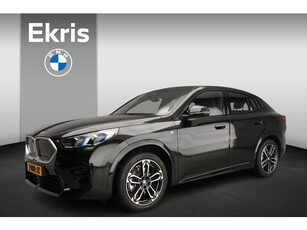 BMW iX2 xDrive30 M-Sportpakket | LED | Leder | HUD | Schuifdak | Elektr. zetels | Keyles go | DAB | Harman-kardon sound | Alu 19 inch