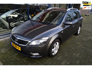 Kia Cee'd Sporty Wagon 1.4 CVVT Navigator Plus Pack