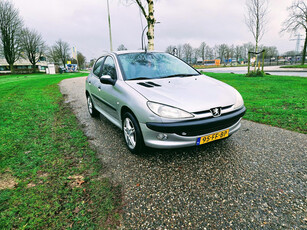 Peugeot 206 1.4 Gentry