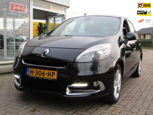 Renault Scénic 1.2 TCe Collection betreft een mooie, ruime, complete en zuinige auto.