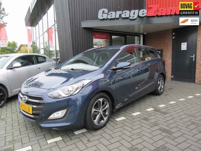 Hyundai i30 1.4 i-Drive Premium Airco Navigatie