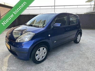 Te Koop Daihatsu Sirion 2 1.0-12V-APK-AIRCO-NAP