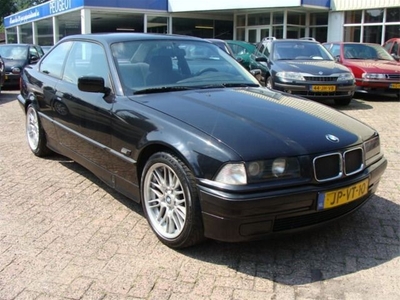 BMW 3-SERIE 316i Coupe (bj 1994)