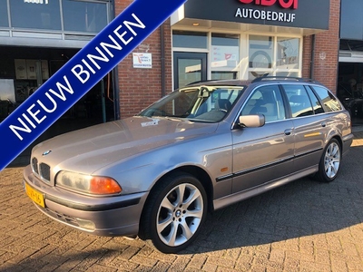 BMW 5 Serie Touring 520i Executive (bj 1999, automaat)