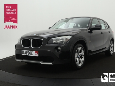 BMW X1 BWJ 2011 sDrive20i 184PK Business NAVI / CLIMA / LMV / CRUISE / PARKEERSENSOREN / LICHTSENSOR / BLUETOOTH / 6 BAK