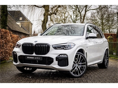 BMW X5 xDrive45e M Sport Sky Lounge 22