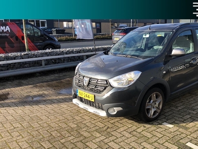 DACIA LODGY 1.2 TCe 115 Stepway 5p. 1E EIG. | TREKHAAK | NAVIGATIE | PARKEERSENSOREN | AIRCO | DEALER ONDERHOUDEN