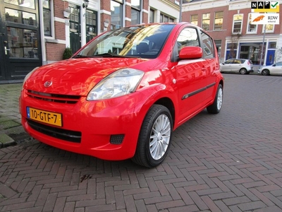 Daihatsu Sirion 2 1.3-16V Prestige AUTOMAAT Airco