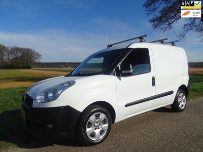 Fiat Doblò Cargo 1.3 MultiJet (motor is defect)