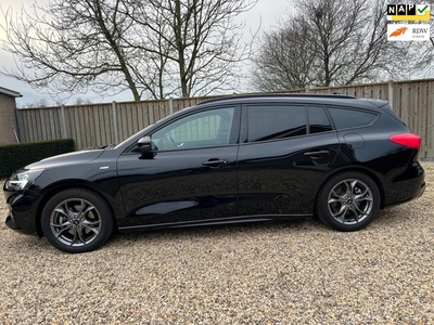 Ford Focus Wagon 1.0 EcoBoost ST Line X Navigatie &