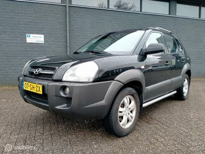 Hyundai Tucson 2.0i Dealer auto