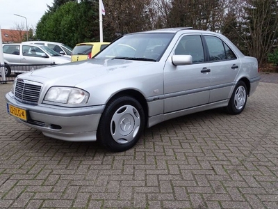 Mercedes-Benz C-klasse C 180 !! 178.000km - Apk 12-2019 !!