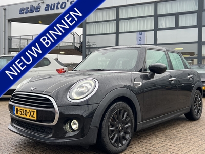 MINI MINI 1.5 Cooper 136 pk 5-Deurs Chili Navigatie Led Koplampen Sportstoelen Clima + Cruise Control donkere hemel Parkeersensoren Keyless Entry NL Auto 1e Eigenaar