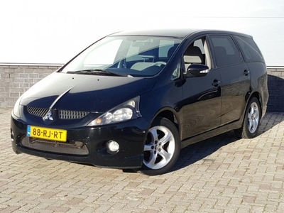 Mitsubishi Grandis 2.4-16V Intense 6p.