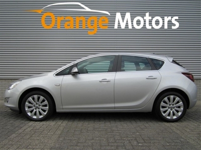 Opel Astra 1.4 T COSMO NAVIGATIE (bj 2012)