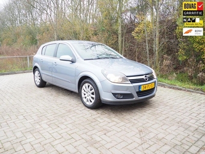 Opel Astra 1.6 Elegance