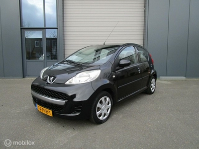 Peugeot 107 1.0-12V XS 75dkm!!NAP 5drs Airco VERKOCHT!