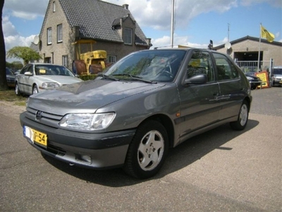 Peugeot 306 1.8 XT Belfort AUTOMAAT 5 DEURS (bj 1996)