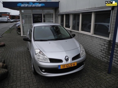 Renault Clio 1.2-16V Special Line Airco