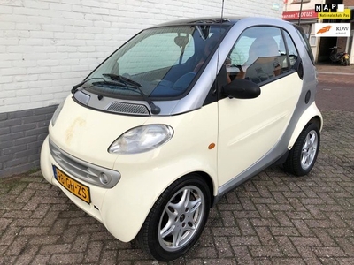 Smart City-coupé Airco Leer Panorama Automaat