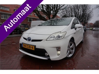 Toyota Prius 1.8 Business AUTOMAAT HYBIRD (bj 2013)