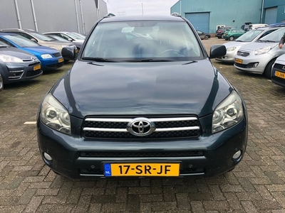 Toyota RAV4 2.2 diesel 4x4 rijd super (bj 2006)