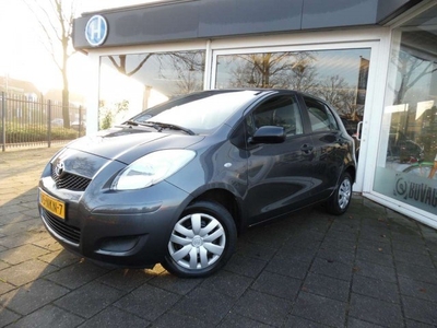 Toyota Yaris 1.0 VVTi Acces Airco Elektr.Ramen/Spiegels