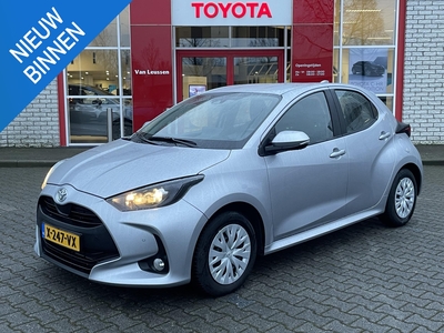 TOYOTA YARIS 1.5 VVT-i ACTIVE AUTOMAAT PARK-SENSOREN STOELVERW APPLE/ANDROID AIRCO AD-CRUISE