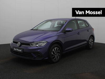 VOLKSWAGEN POLO 1.0 TSI Life | BUITENKANSJE | Apple Carplay/Android Auto | DAB ontvanger | Parkeersensor Voor en Achter | Verwarmde Voorstoelen | Koplampverlichting LED | Rijstrooksensor | Virtual Cockpit | 12 Maanden BOVAG Garantie |