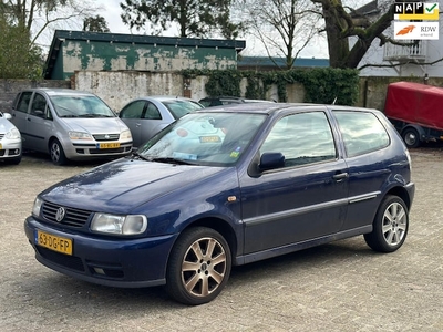 Volkswagen Polo Benzine