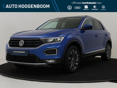 VOLKSWAGEN T-ROC 1.5 TSI Sport | Panoramadak | Stoelverwarming | Dodehoek detectie | LED verlichting | Digital cockpit Pro | Elektrische achterklep | Stuurwielverwarming |