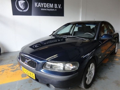 Volvo S60 2.4 170 pk (bj 2001)