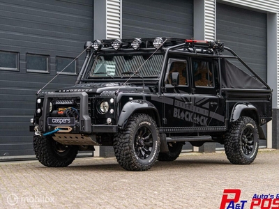 Land Rover DEFENDER by Blackjack. Met 349 PK Corvette motor