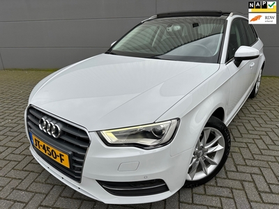 AUDI A3 Sportback 1.4 TFSI Pro Line S*PANO-DAK*APK*NAP*NAVI*CRUISE*TERKHAAK*PARK SENSOREN*STOELVERWARMING*