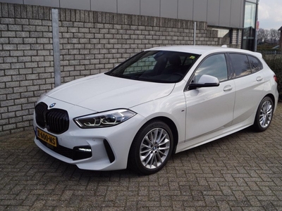 BMW 1-serie 118i Executive Edition M Sport 5DRS Half Leder Sportstoelen Navi Clima LED Koplampen Cruise 2x PDC LMV ENZ NL Auto.