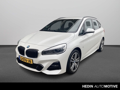 BMW 2-SERIE Active Tourer 218i Executive Edition | M-sport Shadow Line | Navigatie Plus | Sportstoelen | Kunstleder | PDC voor/ achter | Grotere brandstoftank | Alarmklasse 3 |