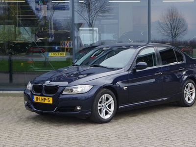 BMW 3 Serie 318i 143 PK Business Line Style, Xenon, Leder, Cruise Control, Navigatie, Parkeersensoren