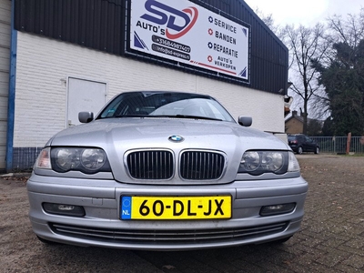 BMW 3-serie 320i Executive