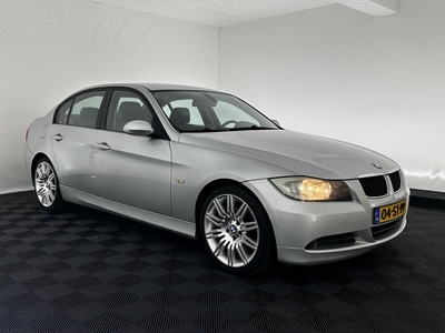 BMW 3-serie 320i High Executive Aut. *ECC | PDC | CRUISE | 17