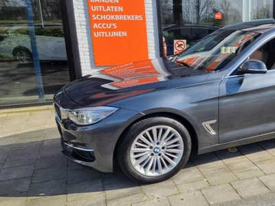 BMW 3-SERIE Gran Turismo 335i xDrive High Executive 306pk HUD xenon Opendak Navigatie