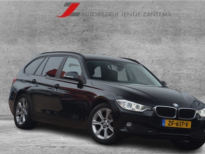 BMW 3 Serie Touring 320d High Executive | Navigatie | Harman-kardon L7 | DAB+ | Memory seats | HUD | Stoel+stuurverwarming | Elek.klep | Xen